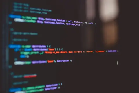 Fragment kodu źródłowego z kolorowym podświetleniem składni na ciemnym tle.