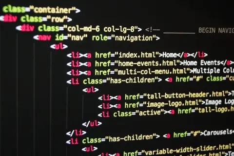 Jak stworzyć stronę HTML? Praktyczny przewodnik dla początkujących