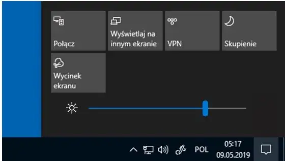 suwak jasności centrum akcji windows 10